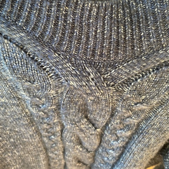 NWOT Banana Republic Women’s Cozy Cable Mock Neck Sweater - Picture 6 of 14